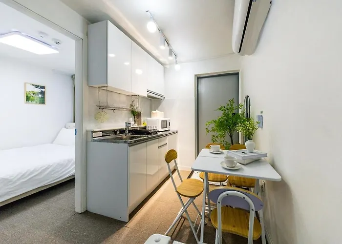 Apartment New 4br 2ba At Gongdeok Arex, 10 Pax Groups, 1f, Luggage Seoul