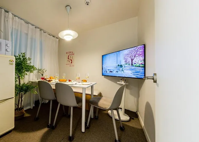 New 4br 2ba At Gongdeok Arex, 10 Pax Groups, 1f, Luggage *