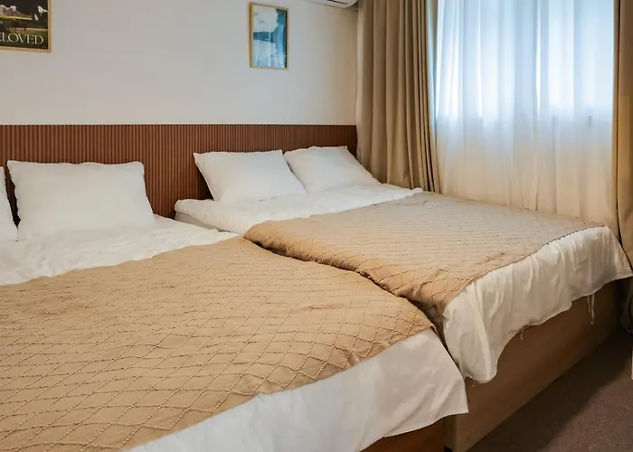 New 4br 2ba At Gongdeok Arex, 10 Pax Groups, 1f, Luggage Apartment